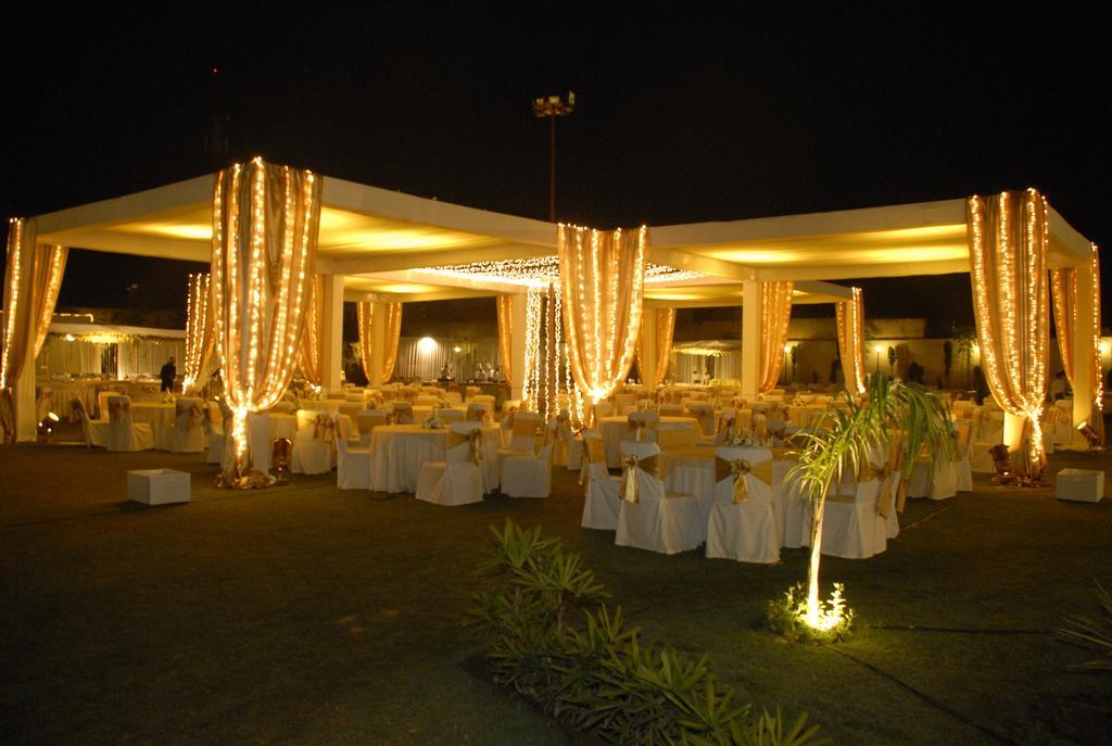 Goldfinch Hotel Delhi Ncr Faridabad Exterior foto