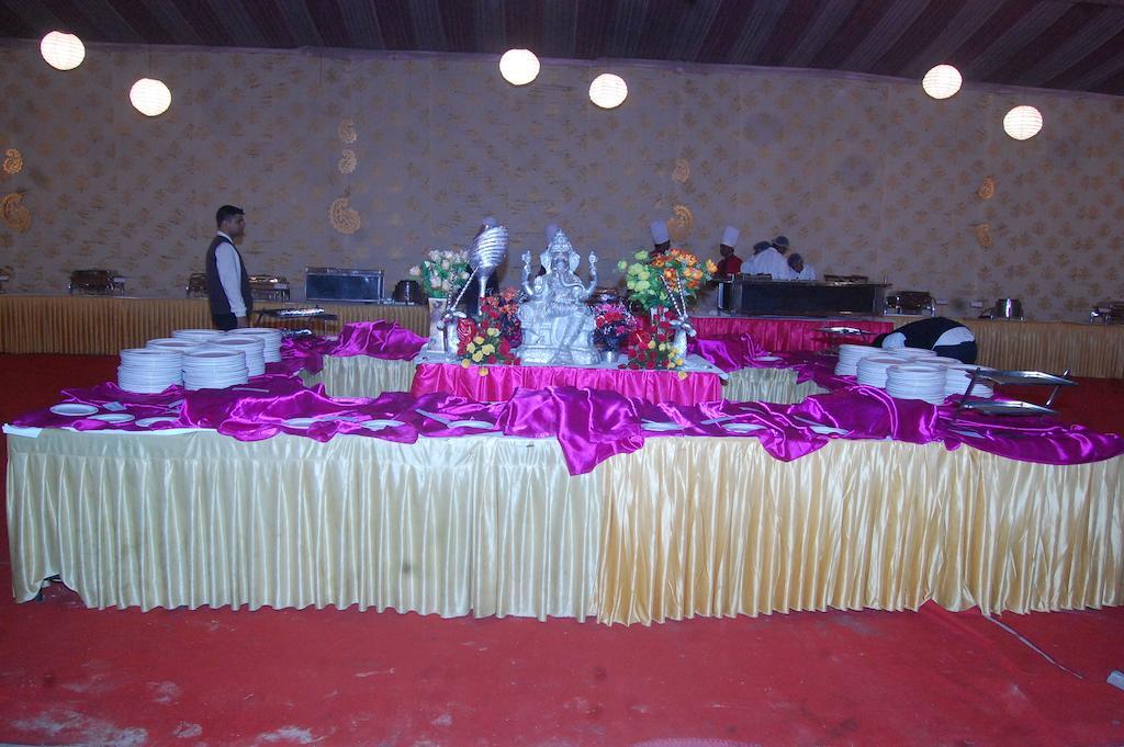 Goldfinch Hotel Delhi Ncr Faridabad Exterior foto