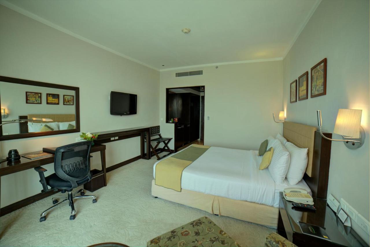 Goldfinch Hotel Delhi Ncr Faridabad Exterior foto
