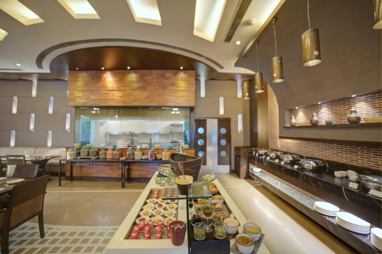 Goldfinch Hotel Delhi Ncr Faridabad Exterior foto
