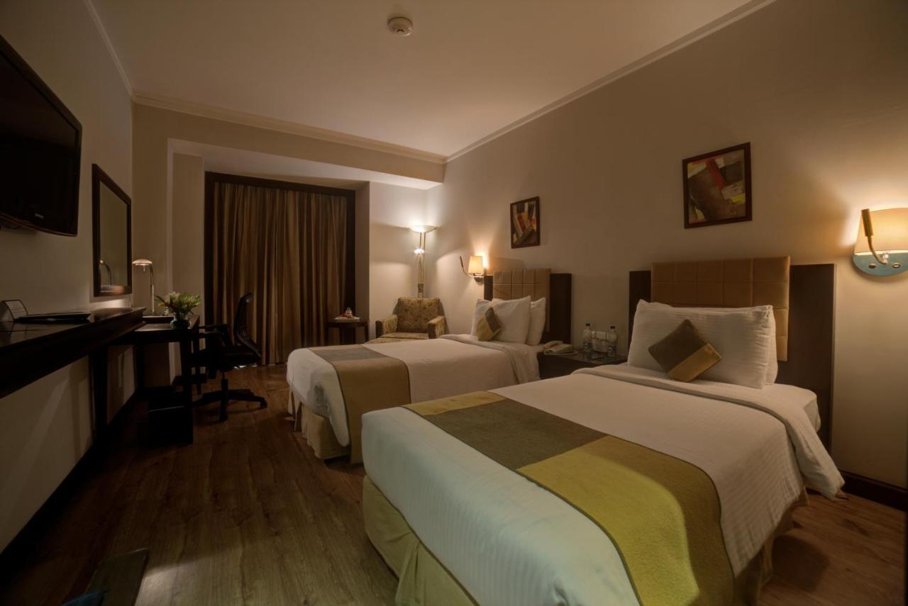 Goldfinch Hotel Delhi Ncr Faridabad Exterior foto