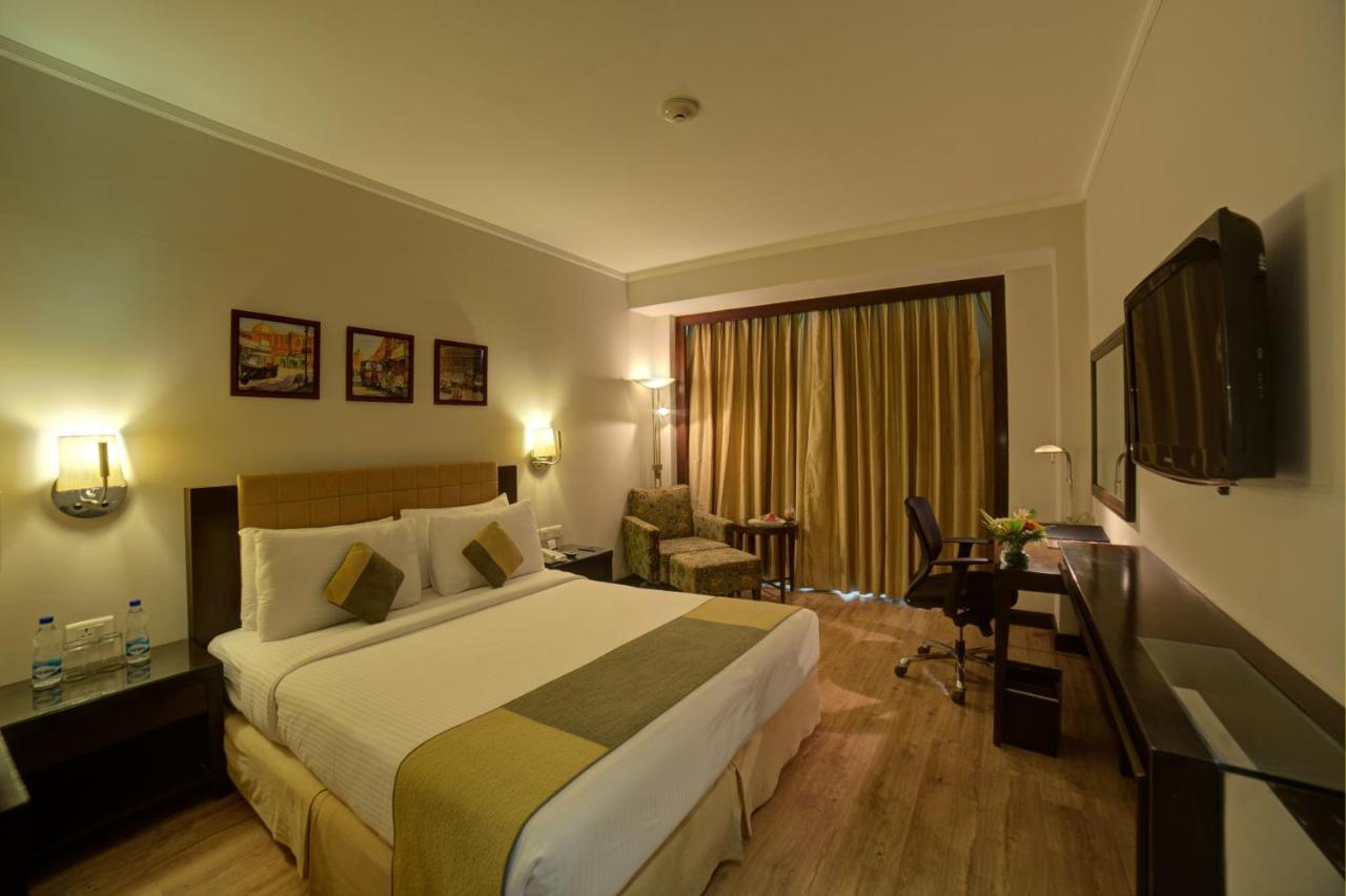 Goldfinch Hotel Delhi Ncr Faridabad Exterior foto